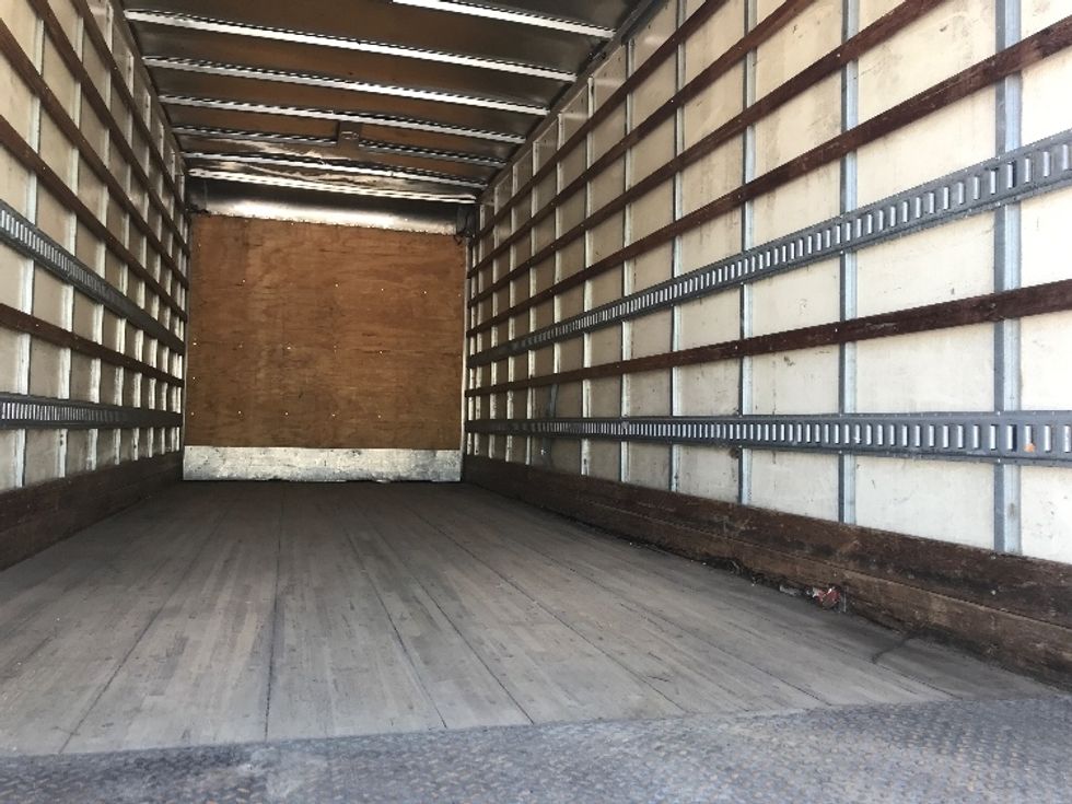 Medium Duty Box Truck-Light and Medium Duty Trucks-International-2015-4300-Conway-SC-237,429\n\t\tmiles-$ 12,500 - Image 12