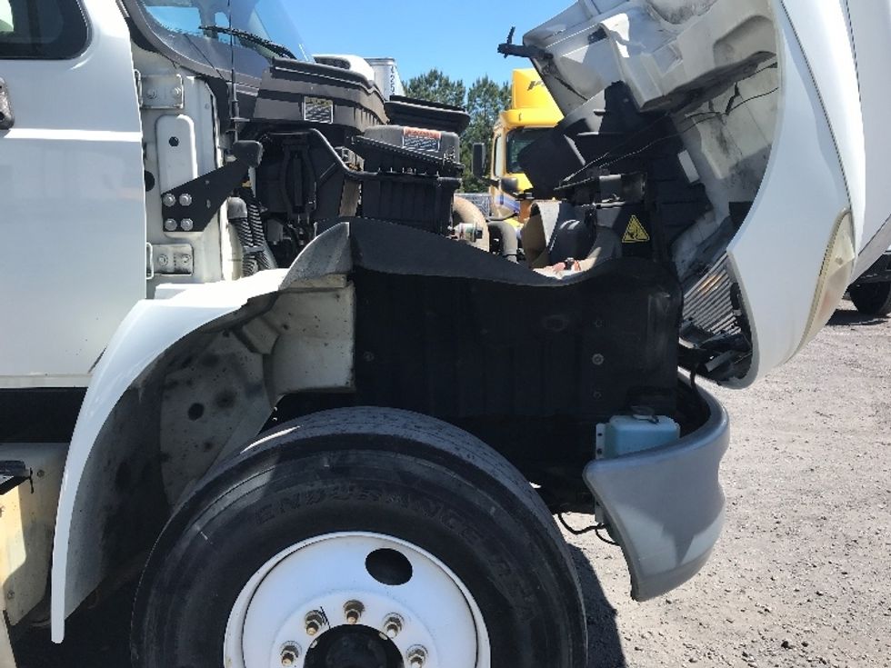 Medium Duty Box Truck-Light and Medium Duty Trucks-International-2015-4300-Conway-SC-237,429\n\t\tmiles-$ 12,500 - Image 23