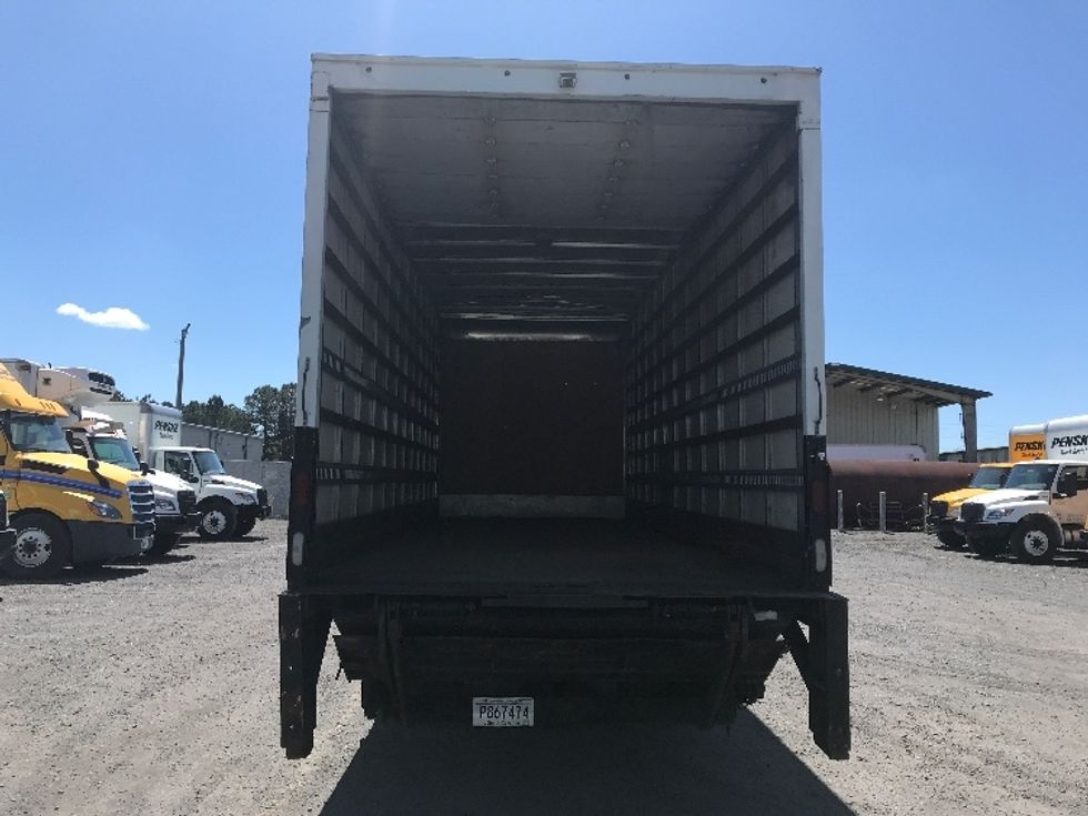 Medium Duty Box Truck-Light and Medium Duty Trucks-International-2015-4300-Conway-SC-237,429\n\t\tmiles-$ 12,500 - Image 8