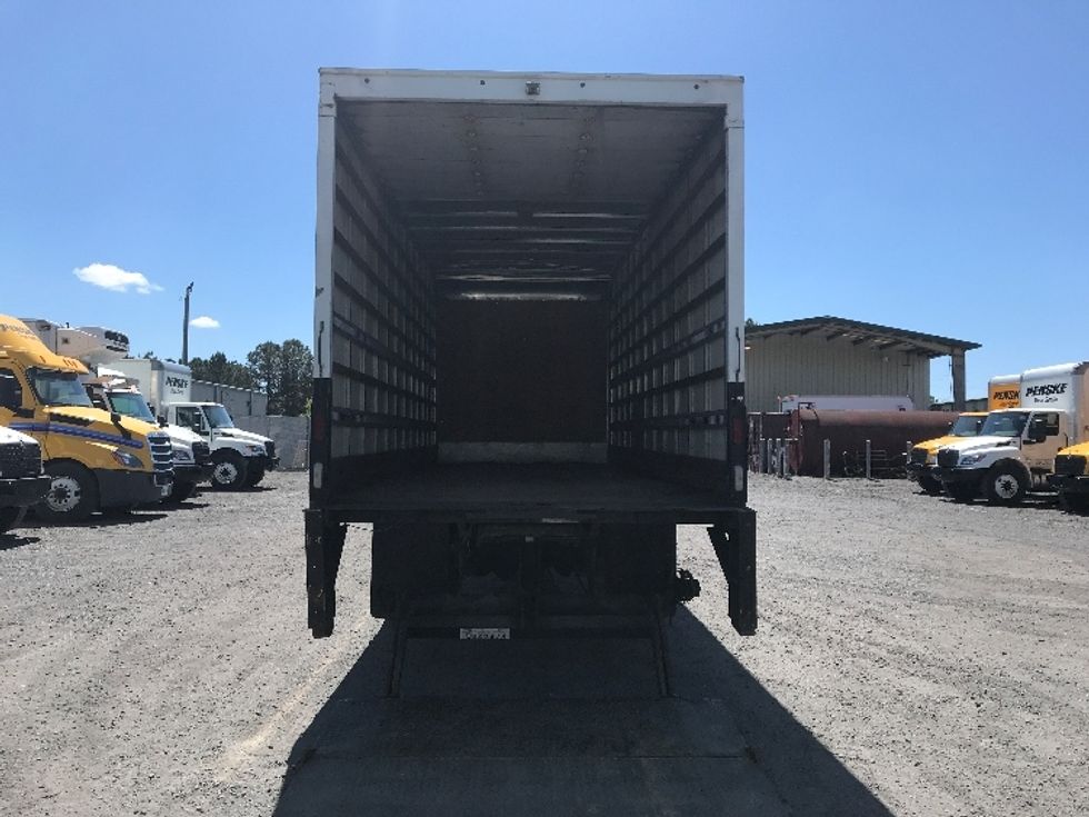 Medium Duty Box Truck-Light and Medium Duty Trucks-International-2015-4300-Conway-SC-237,429\n\t\tmiles-$ 12,500 - Image 9