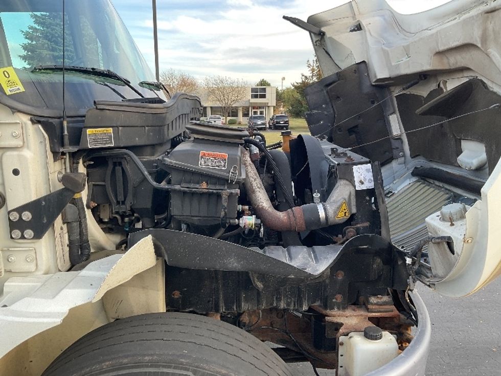 Medium Duty Box Truck-Light and Medium Duty Trucks-International-2015-4300-De Pere-WI-179,245\n\t\tmiles-$ 12,000 - Image 22