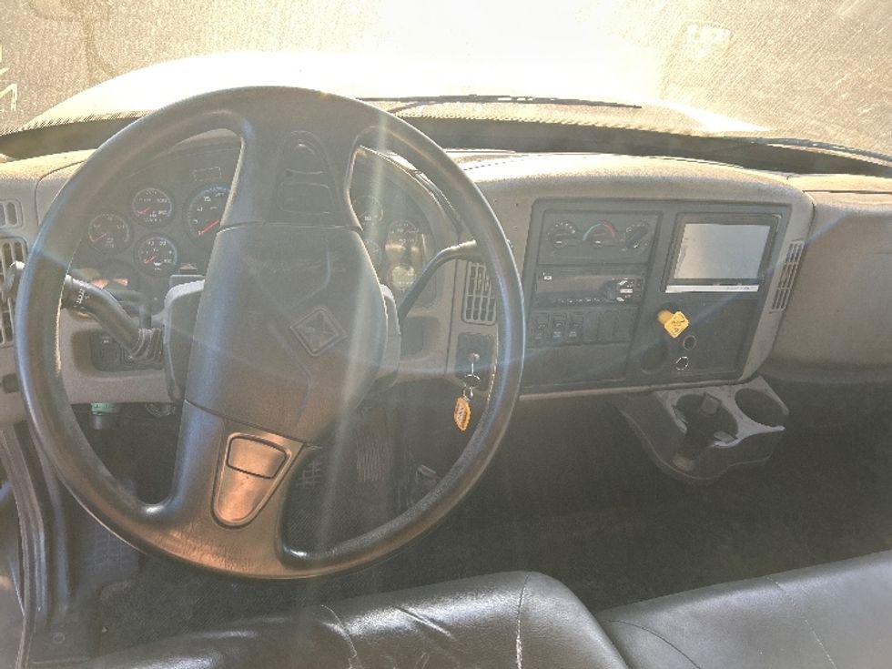 Medium Duty Box Truck-Light and Medium Duty Trucks-International-2015-4300-El Paso-TX-324,377\n\t\tmiles-$ 21,000 - Image 17