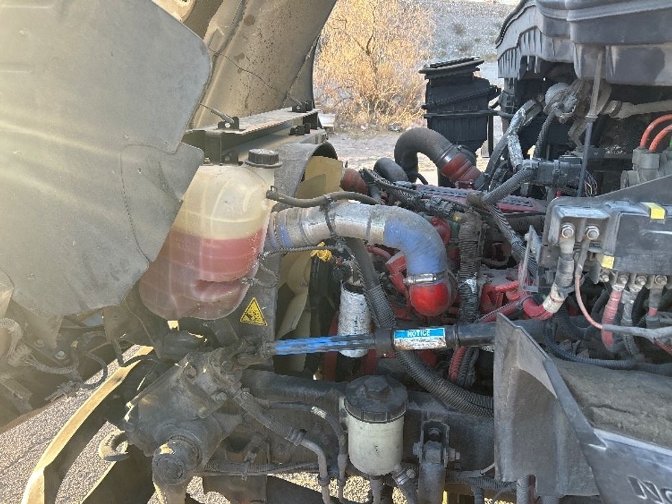 Medium Duty Box Truck-Light and Medium Duty Trucks-International-2015-4300-El Paso-TX-324,377\n\t\tmiles-$ 21,000 - Image 23