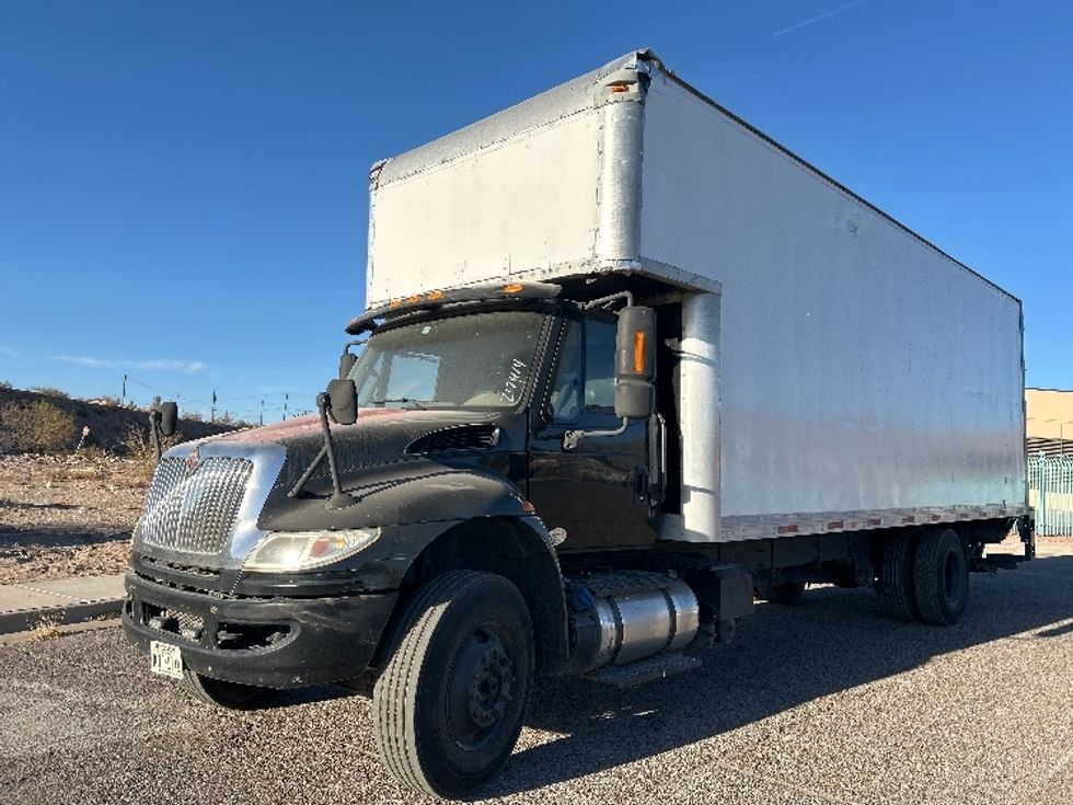 Medium Duty Box Truck-Light and Medium Duty Trucks-International-2015-4300-El Paso-TX-324,377\n\t\tmiles-$ 21,000 - Image 3