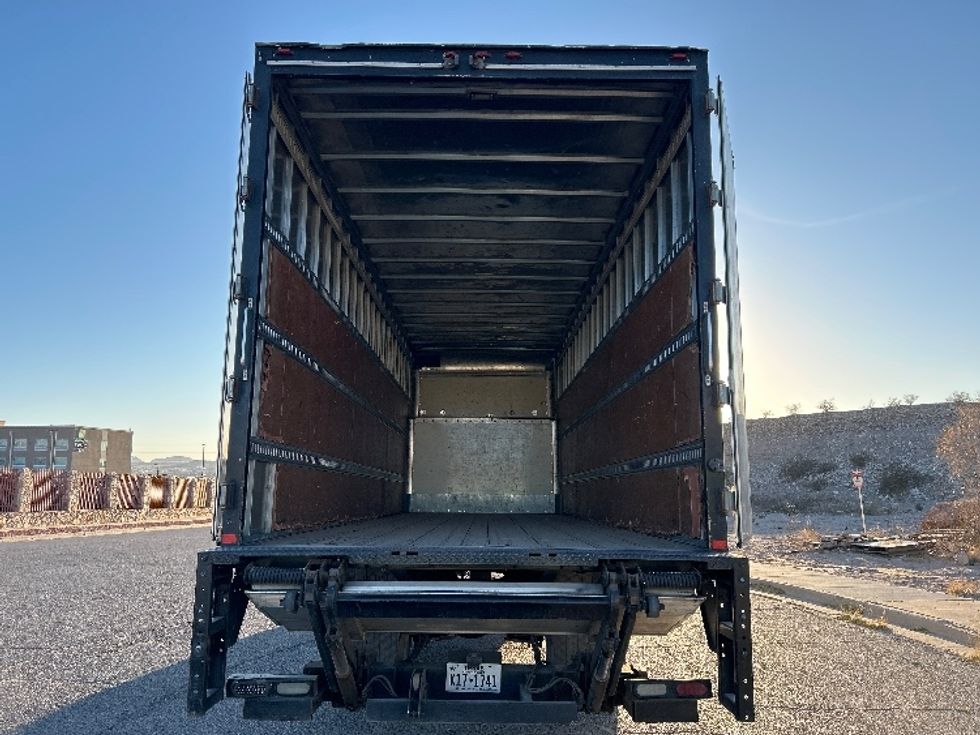 Medium Duty Box Truck-Light and Medium Duty Trucks-International-2015-4300-El Paso-TX-324,377\n\t\tmiles-$ 21,000 - Image 8