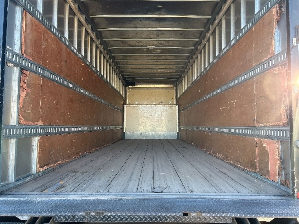 Medium Duty Box Truck-Light and Medium Duty Trucks-International-2015-4300-El Paso-TX-324,377\n\t\tmiles-$ 21,000 - Image 9