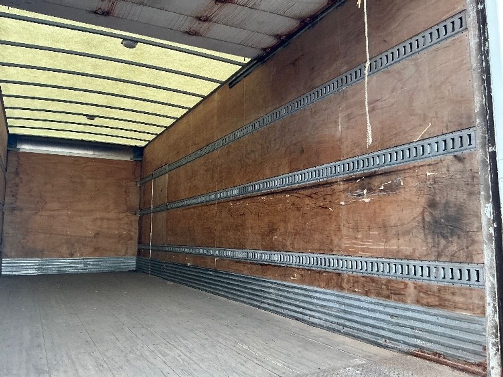 Medium Duty Box Truck-Light and Medium Duty Trucks-International-2015-4300-Elkhart-IN-159,001\n\t\tmiles-$ 12,000 - Image 12