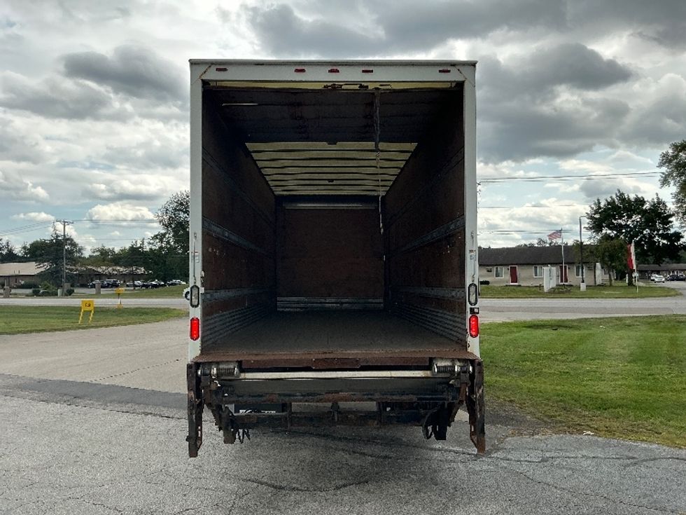 Medium Duty Box Truck-Light and Medium Duty Trucks-International-2015-4300-Elkhart-IN-159,001\n\t\tmiles-$ 12,000 - Image 8