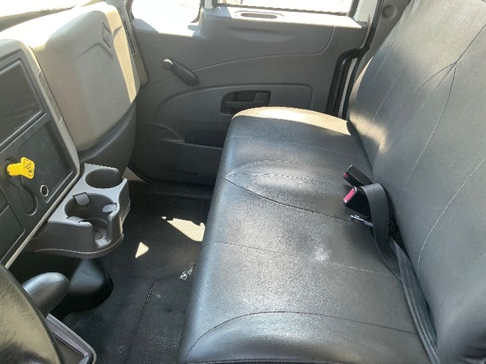 Medium Duty Box Truck-Light and Medium Duty Trucks-International-2017-4300-Austin-TX-215,835\n\t\tmiles-$ 10,000 - Image 18