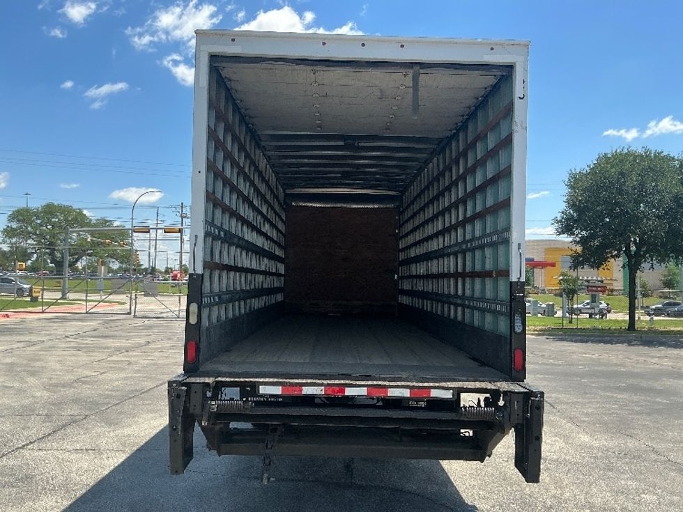 Medium Duty Box Truck-Light and Medium Duty Trucks-International-2017-4300-Austin-TX-215,835\n\t\tmiles-$ 10,000 - Image 8