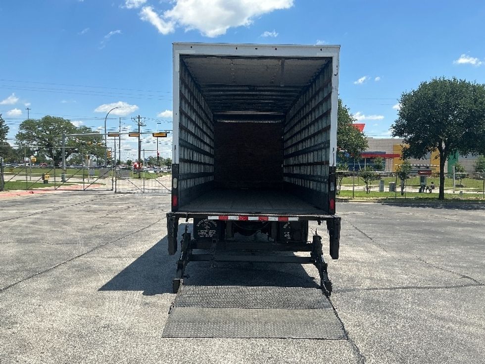 Medium Duty Box Truck-Light and Medium Duty Trucks-International-2017-4300-Austin-TX-215,835\n\t\tmiles-$ 10,000 - Image 9