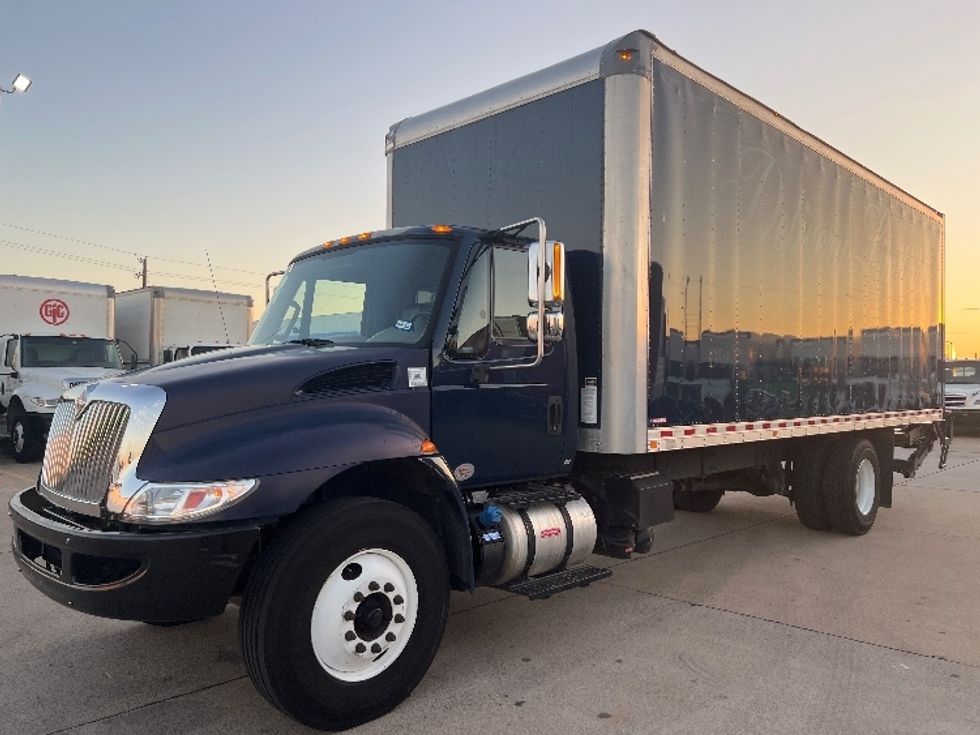 2017 International 4300 Medium Duty Box Truck
