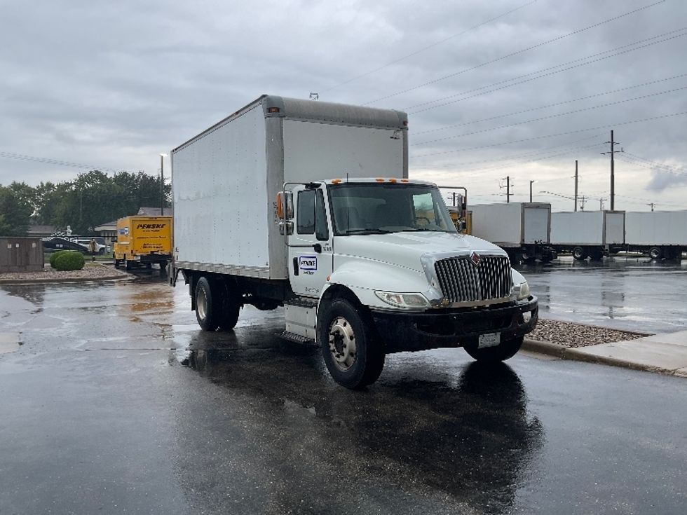 Medium Duty Box Truck-Light and Medium Duty Trucks-International-2017-4300-Milwaukee-WI-96,409\n\t\tmiles-$ 39,750 - Image 1