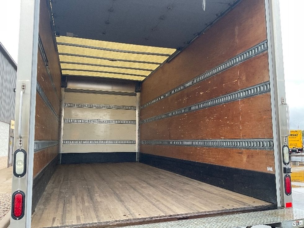 Medium Duty Box Truck-Light and Medium Duty Trucks-International-2017-4300-Milwaukee-WI-96,409\n\t\tmiles-$ 39,750 - Image 12