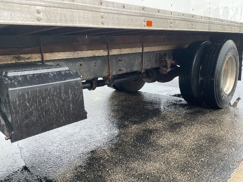 Medium Duty Box Truck-Light and Medium Duty Trucks-International-2017-4300-Milwaukee-WI-96,409\n\t\tmiles-$ 39,750 - Image 5