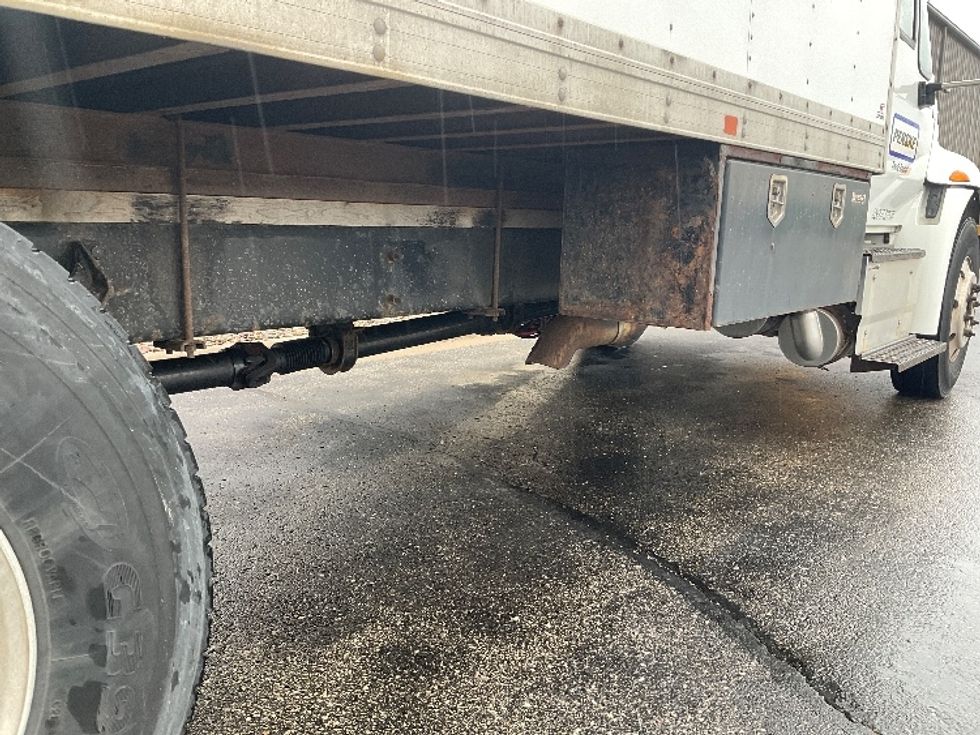 Medium Duty Box Truck-Light and Medium Duty Trucks-International-2017-4300-Milwaukee-WI-97,810\n\t\tmiles-$ 39,750 - Image 14