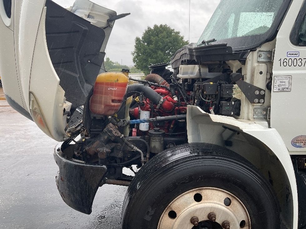 Medium Duty Box Truck-Light and Medium Duty Trucks-International-2017-4300-Milwaukee-WI-97,810\n\t\tmiles-$ 39,750 - Image 24