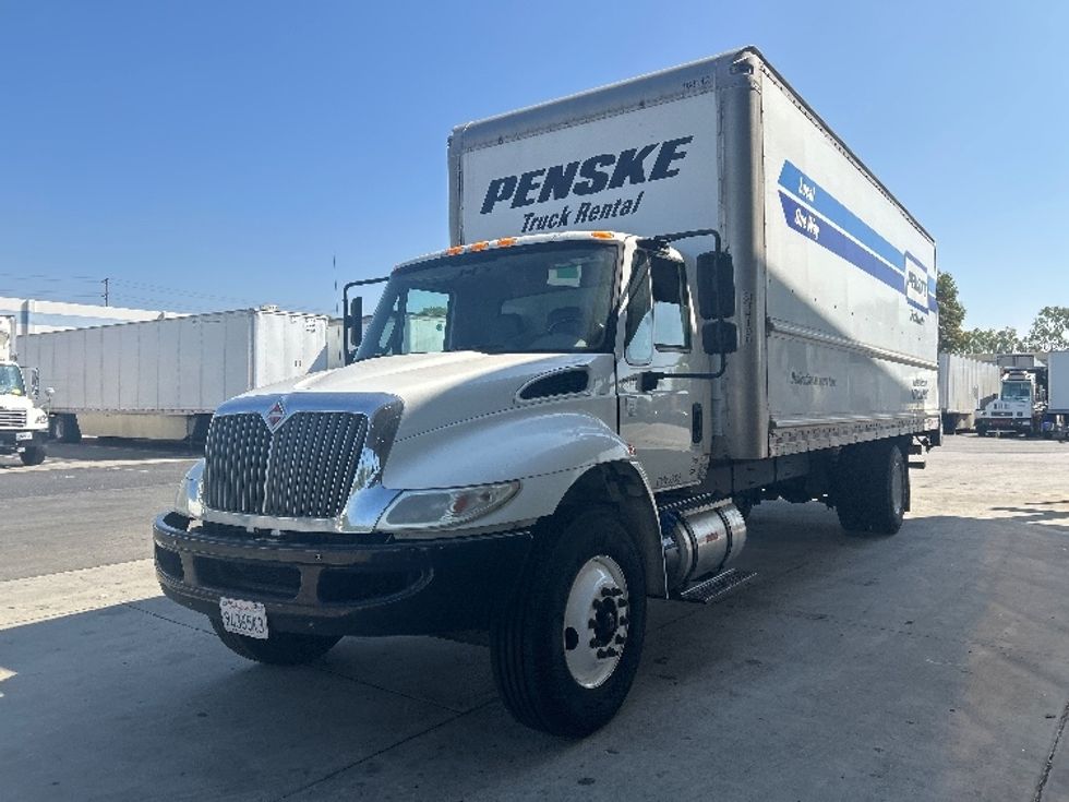 Medium Duty Box Truck-Light and Medium Duty Trucks-International-2017-4300-Torrance-CA-298,631\n\t\tmiles-$ 21,750 - Image 3