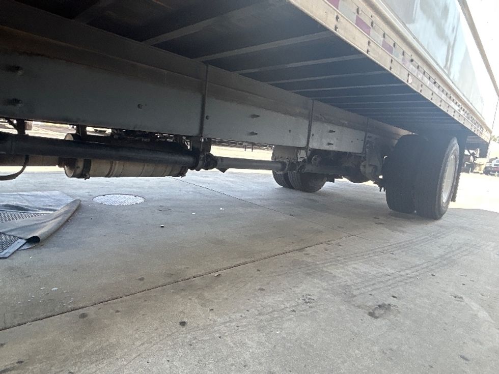 Medium Duty Box Truck-Light and Medium Duty Trucks-International-2017-4300-Torrance-CA-298,631\n\t\tmiles-$ 21,750 - Image 5