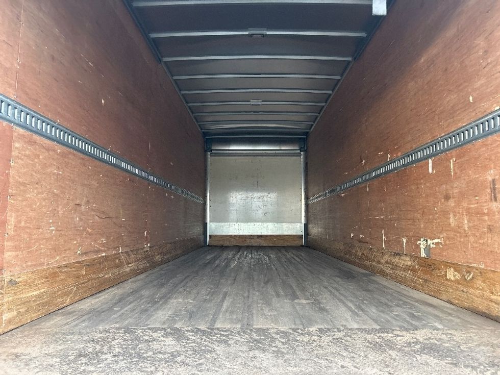 Medium Duty Box Truck-Light and Medium Duty Trucks-International-2017-4300-Windsor-WI-86,357\n\t\tmiles-$ 44,250 - Image 8