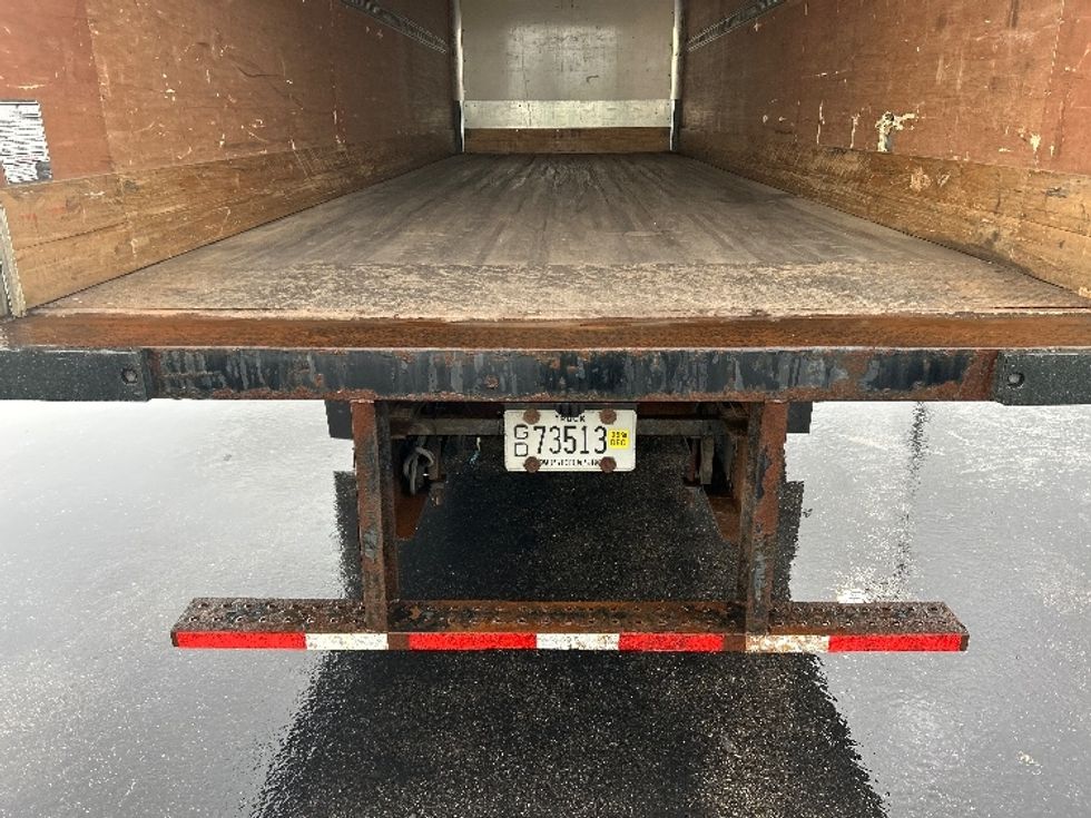 Medium Duty Box Truck-Light and Medium Duty Trucks-International-2017-4300-Windsor-WI-86,357\n\t\tmiles-$ 44,250 - Image 9