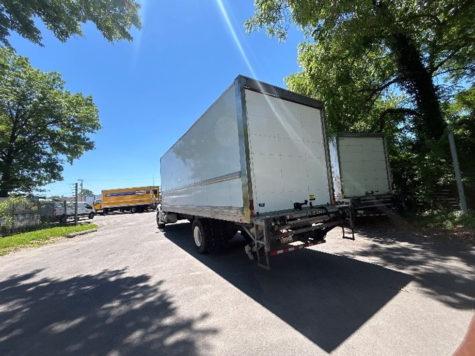 Medium Duty Box Truck-Light and Medium Duty Trucks-International-2018-4300-Baltimore-MD-241,334\n\t\tmiles-$ 34,000 - Image 6