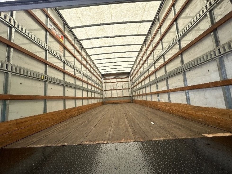 Medium Duty Box Truck-Light and Medium Duty Trucks-International-2018-4300-Baltimore-MD-241,334\n\t\tmiles-$ 34,000 - Image 8