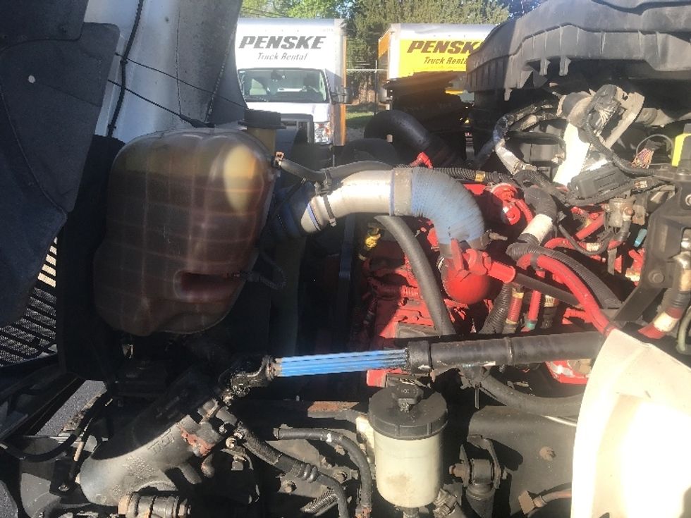 Medium Duty Box Truck-Light and Medium Duty Trucks-International-2018-4300-Bensalem-PA-174,877\n\t\tmiles-$ 48,000 - Image 24