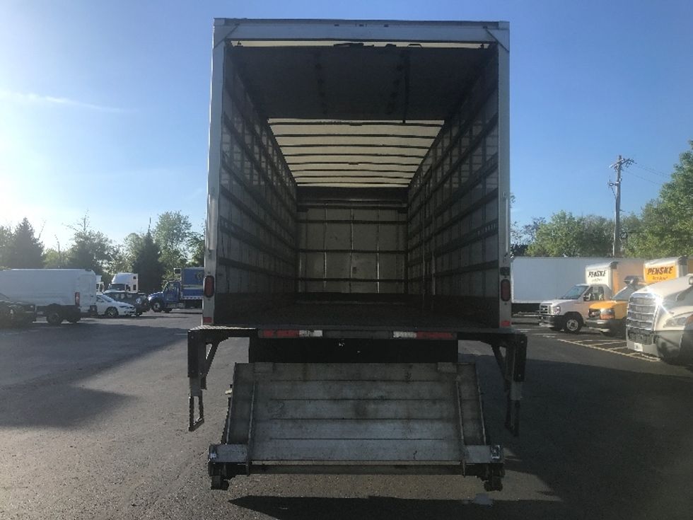 Medium Duty Box Truck-Light and Medium Duty Trucks-International-2018-4300-Bensalem-PA-174,877\n\t\tmiles-$ 48,000 - Image 8