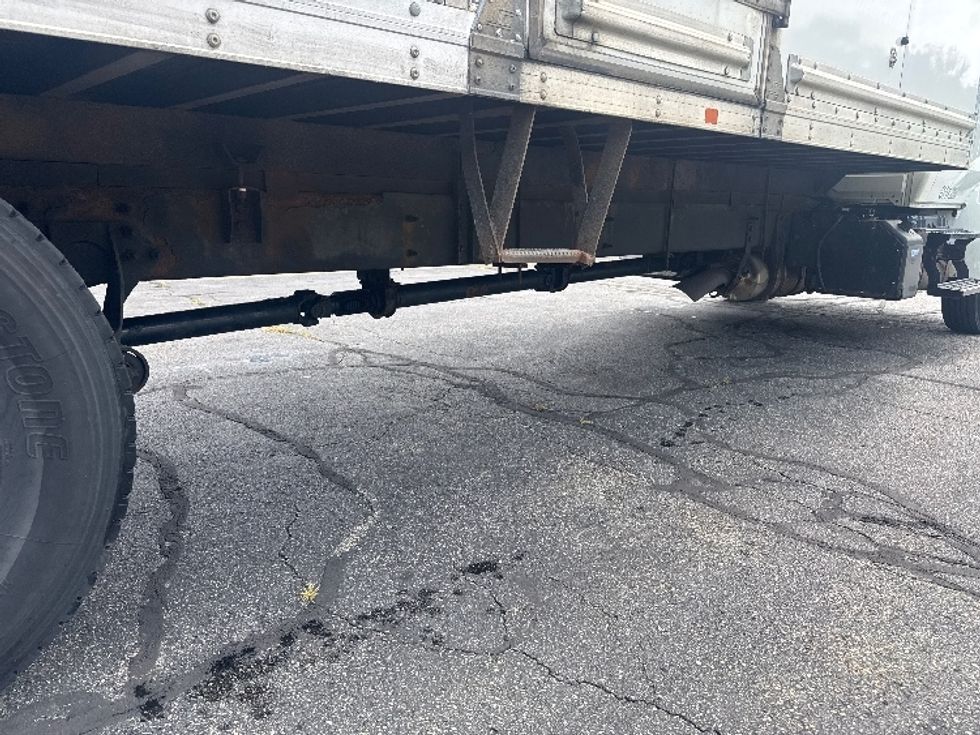 Medium Duty Box Truck-Light and Medium Duty Trucks-International-2018-4300-Braintree-MA-331,672\n\t\tmiles-$ 25,750 - Image 14