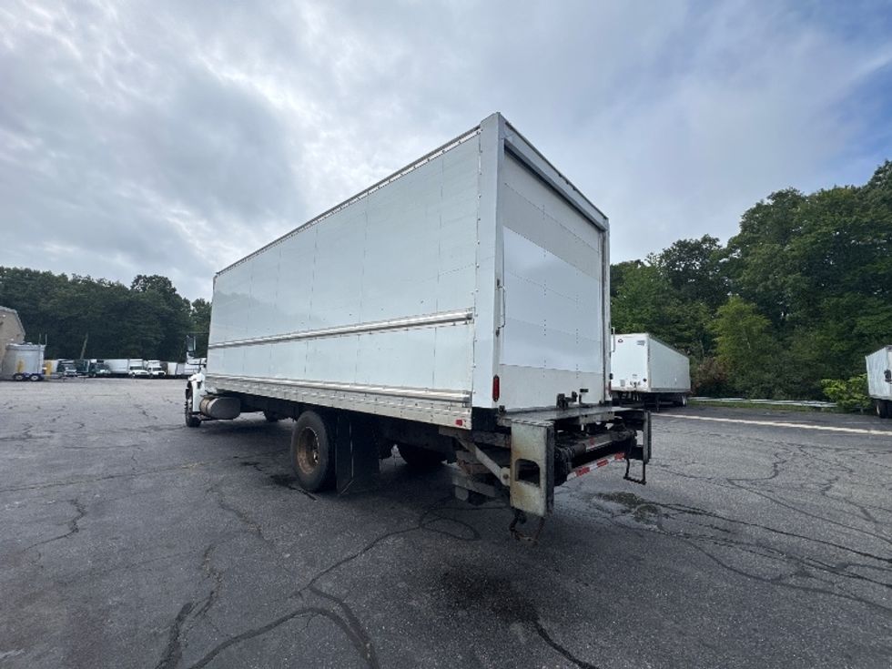 Medium Duty Box Truck-Light and Medium Duty Trucks-International-2018-4300-Braintree-MA-331,672\n\t\tmiles-$ 25,750 - Image 6