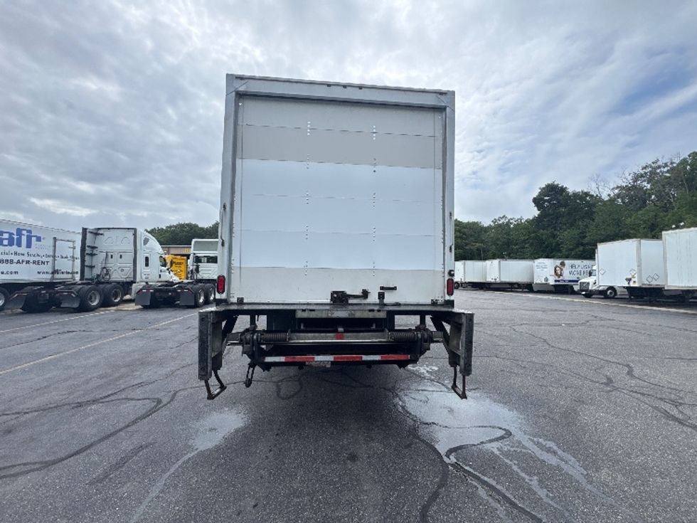 Medium Duty Box Truck-Light and Medium Duty Trucks-International-2018-4300-Braintree-MA-331,672\n\t\tmiles-$ 25,750 - Image 7