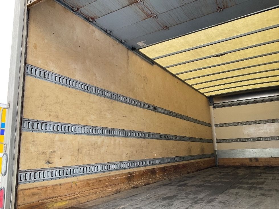 Medium Duty Box Truck-Light and Medium Duty Trucks-International-2018-4300-Brooklyn Park-MN-110,191\n\t\tmiles-$ 45,250 - Image 10