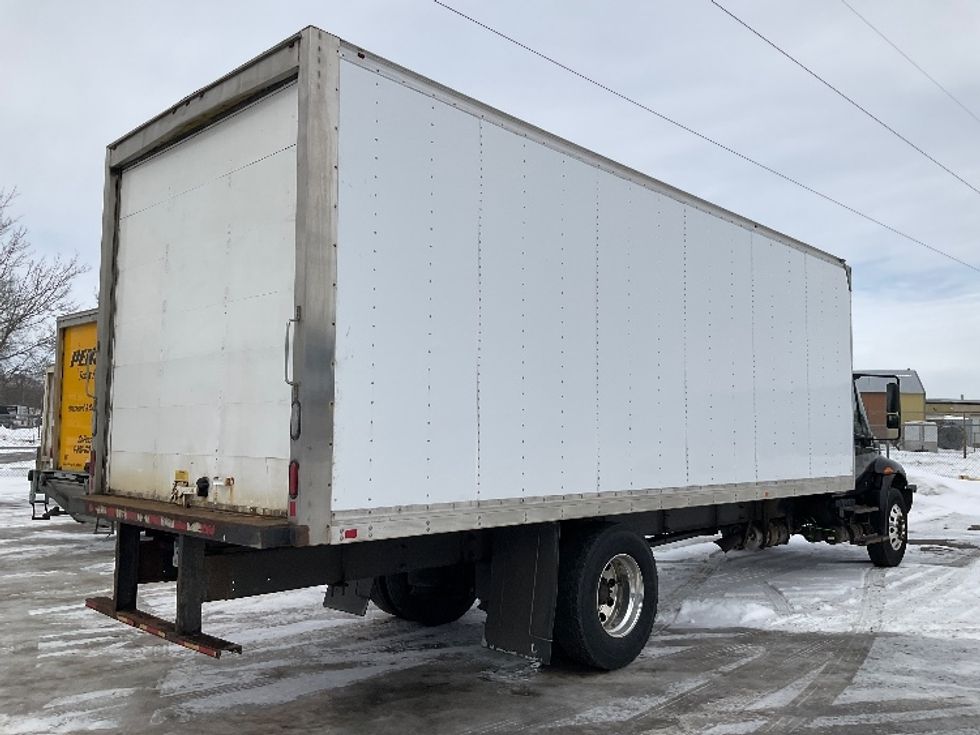 Medium Duty Box Truck-Light and Medium Duty Trucks-International-2018-4300-Brooklyn Park-MN-110,191\n\t\tmiles-$ 45,250 - Image 12