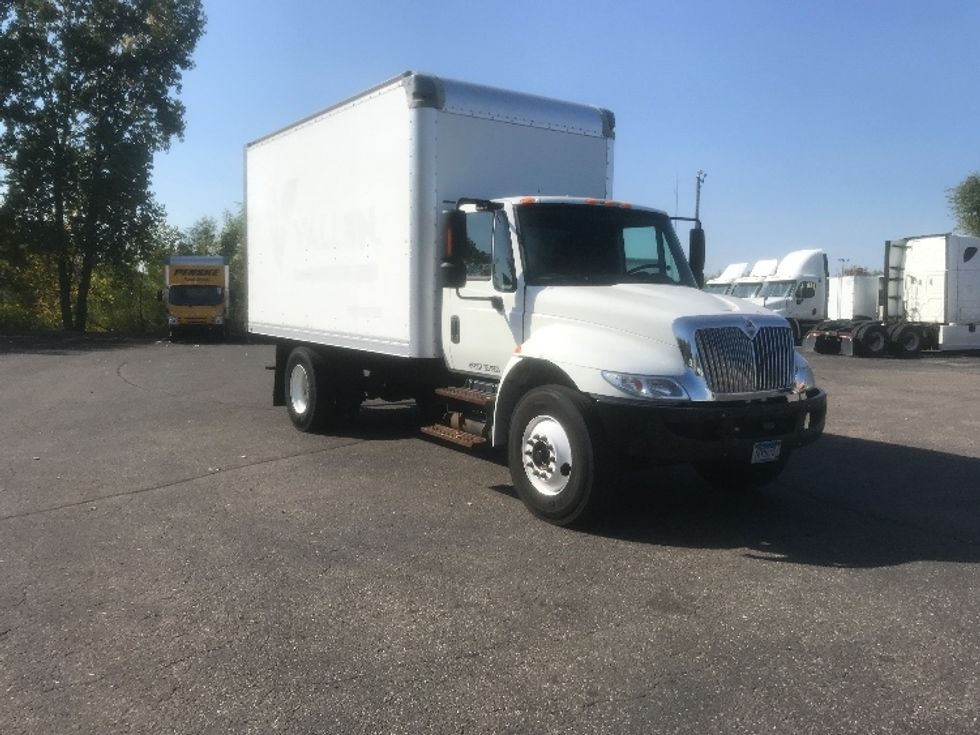 Medium Duty Box Truck-Light and Medium Duty Trucks-International-2018-4300-Brooklyn Park-MN-204,767\n\t\tmiles-$ 26,500 - Image 1