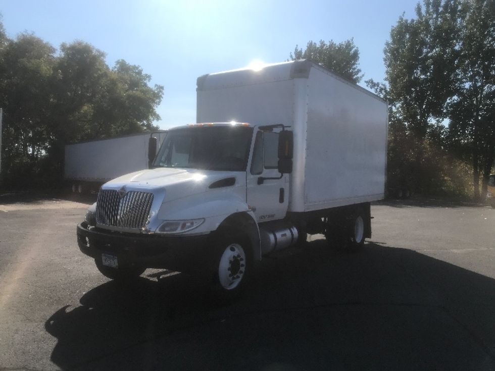 Medium Duty Box Truck-Light and Medium Duty Trucks-International-2018-4300-Brooklyn Park-MN-204,767\n\t\tmiles-$ 26,500 - Image 3