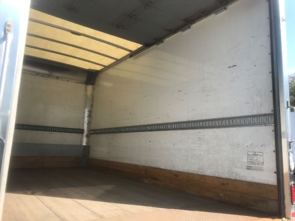 Medium Duty Box Truck-Light and Medium Duty Trucks-International-2018-4300-Brooklyn Park-MN-204,767\n\t\tmiles-$ 26,500 - Image 11