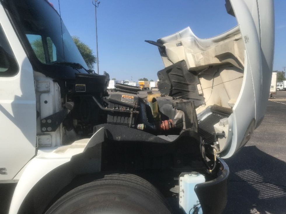 Medium Duty Box Truck-Light and Medium Duty Trucks-International-2018-4300-Brooklyn Park-MN-204,767\n\t\tmiles-$ 26,500 - Image 22