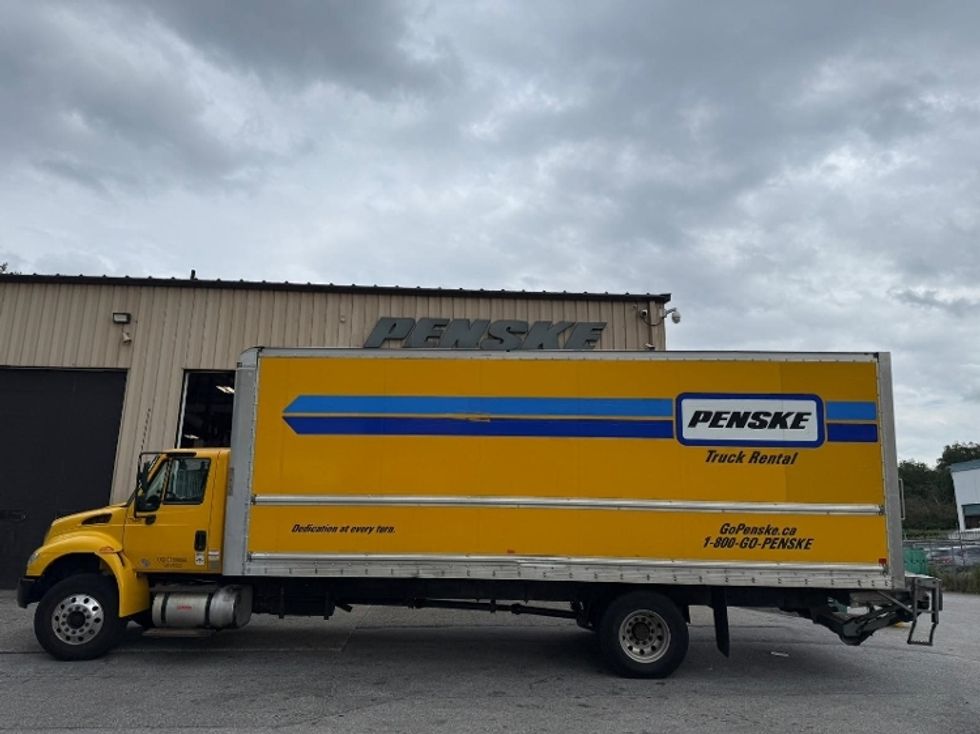 2018 International 4300 DuraStar 4300 photo 4