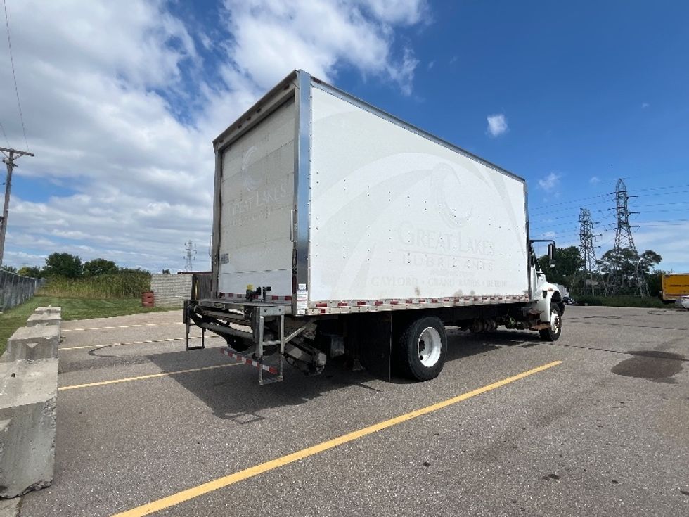 Medium Duty Box Truck-Light and Medium Duty Trucks-International-2018-4300-Byron Center-MI-205,880\n\t\tmiles-$ 29,250 - Image 13