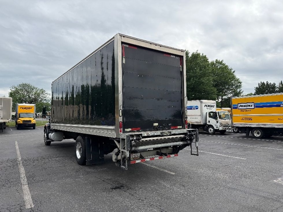 Medium Duty Box Truck-Light and Medium Duty Trucks-International-2018-4300-Capitol Heights-MD-122,128\n\t\tmiles-$ 52,250 - Image 6