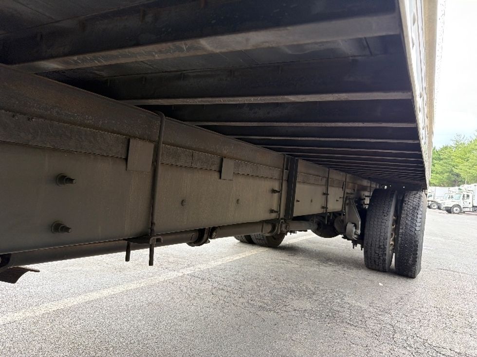 Medium Duty Box Truck-Light and Medium Duty Trucks-International-2018-4300-Capitol Heights-MD-122,128\n\t\tmiles-$ 52,250 - Image 5