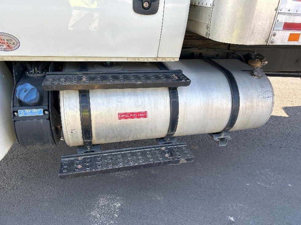 Medium Duty Box Truck-Light and Medium Duty Trucks-International-2018-4300-Clackamas-OR-139,726\n\t\tmiles-$ 46,000 - Image 25