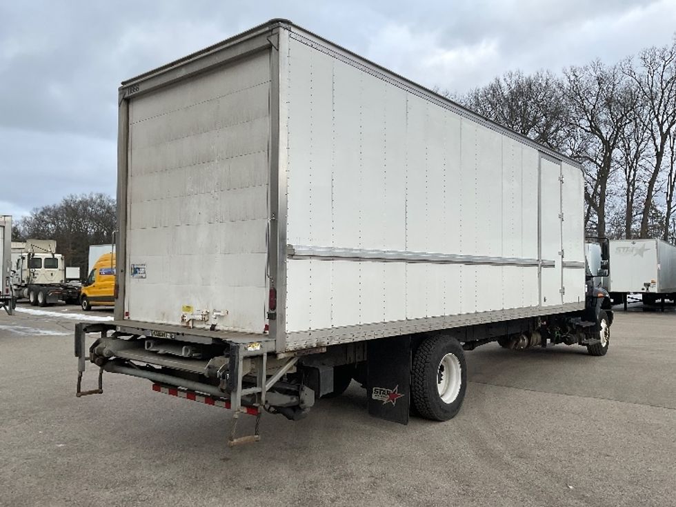 Medium Duty Box Truck-Light and Medium Duty Trucks-International-2018-4300-Conover-NC-199,339\n\t\tmiles-$ 36,500 - Image 13