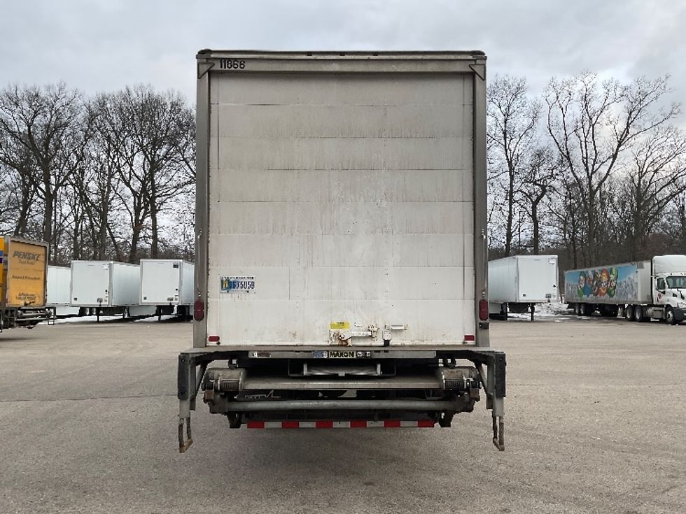 Medium Duty Box Truck-Light and Medium Duty Trucks-International-2018-4300-Conover-NC-199,339\n\t\tmiles-$ 36,500 - Image 7
