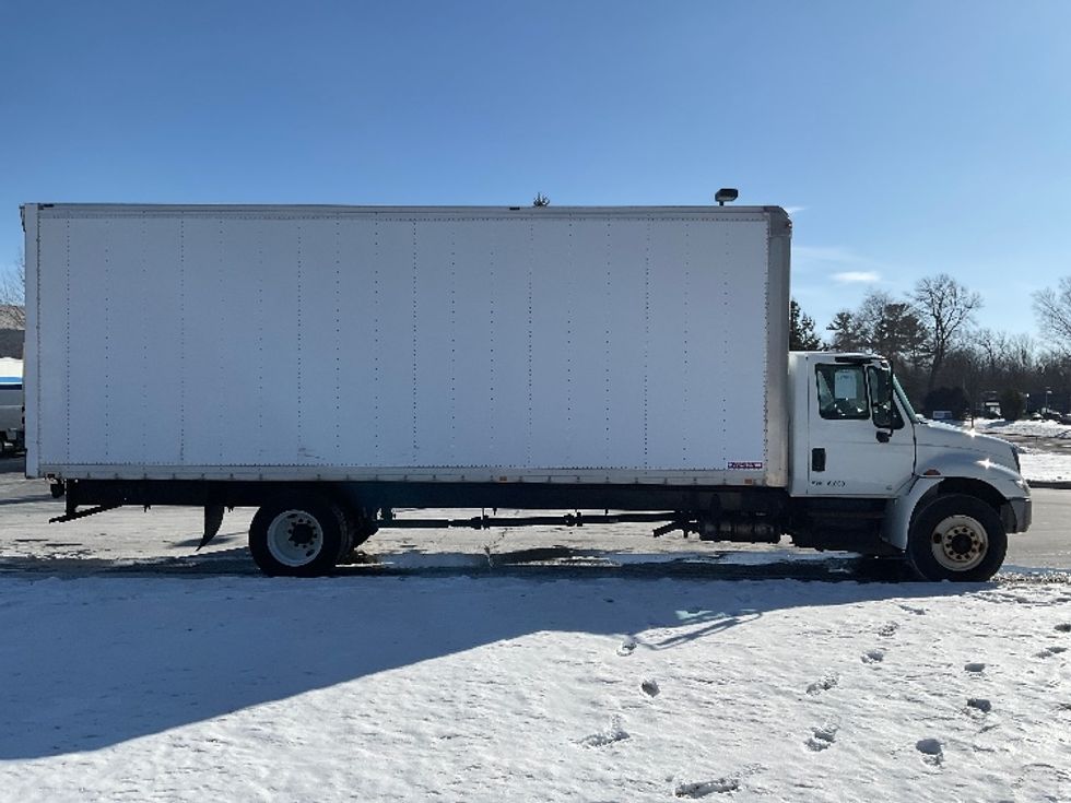Medium Duty Box Truck-Light and Medium Duty Trucks-International-2018-4300-De Pere-WI-259,531\n\t\tmiles-$ 29,500 - Image 14