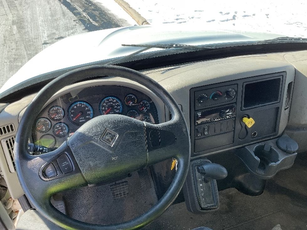 Medium Duty Box Truck-Light and Medium Duty Trucks-International-2018-4300-De Pere-WI-259,531\n\t\tmiles-$ 29,500 - Image 17