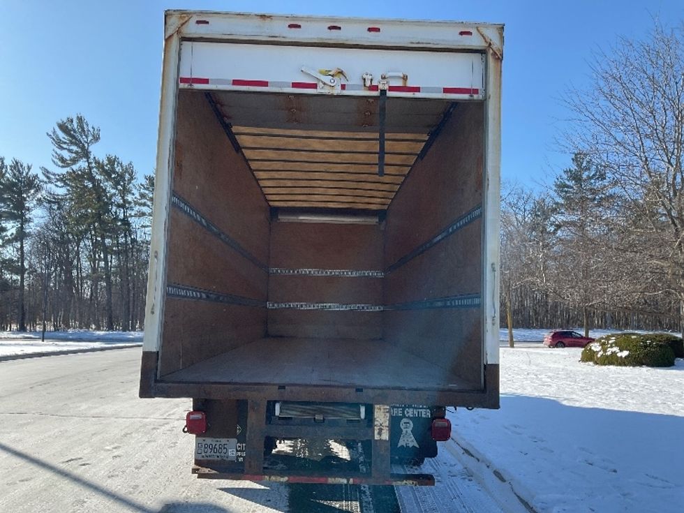 Medium Duty Box Truck-Light and Medium Duty Trucks-International-2018-4300-De Pere-WI-259,531\n\t\tmiles-$ 29,500 - Image 7