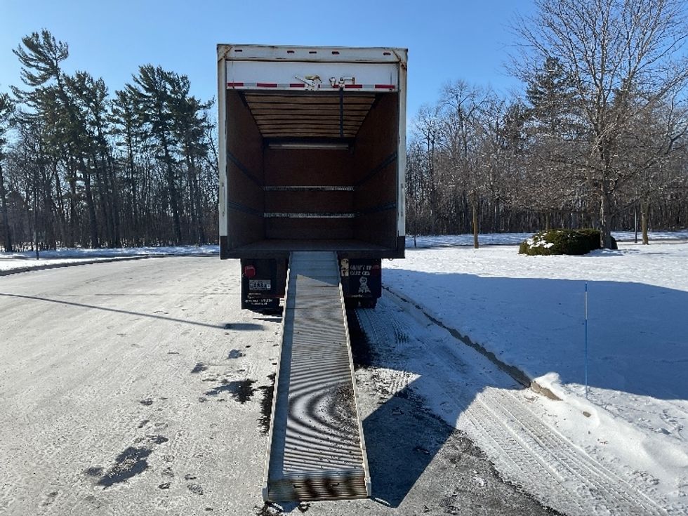 Medium Duty Box Truck-Light and Medium Duty Trucks-International-2018-4300-De Pere-WI-259,531\n\t\tmiles-$ 29,500 - Image 8