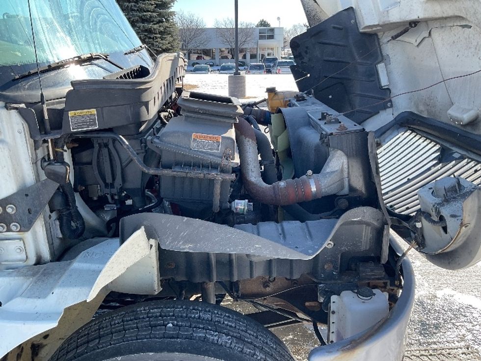 Medium Duty Box Truck-Light and Medium Duty Trucks-International-2018-4300-De Pere-WI-261,175\n\t\tmiles-$ 29,250 - Image 23